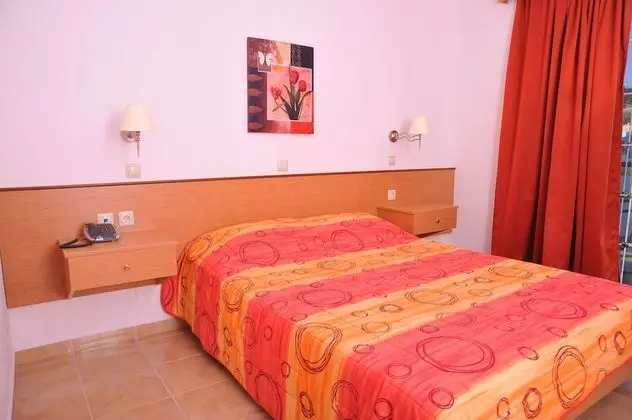 Apart Daire, 1 Yatak Odası, Balkon, Bahçe Manzaralı