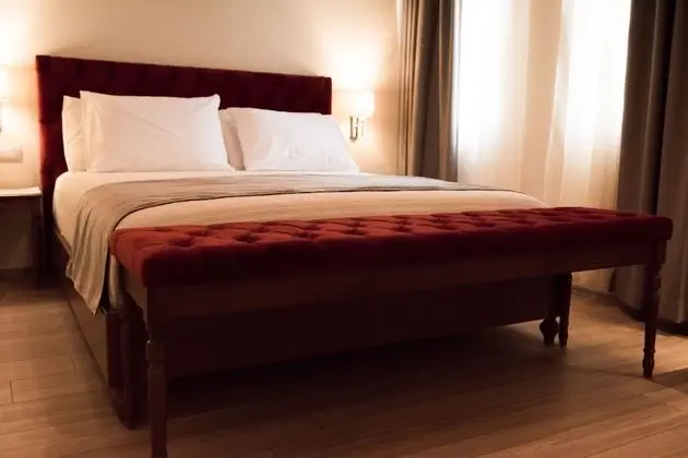 Standard Tek Büyük Yataklı Oda