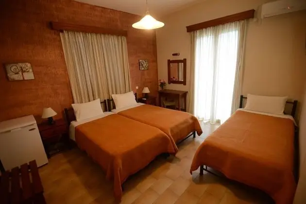 Üç Kişilik Oda