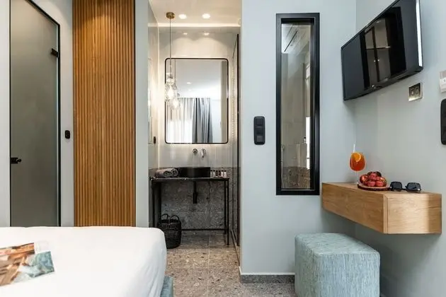 Queen Double Room