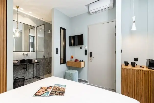 Queen Double Room
