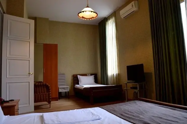 Basic Tek Büyük veya İki Ayrı Yataklı Oda, Birden Çok Yatak, Şehir Manzaralı