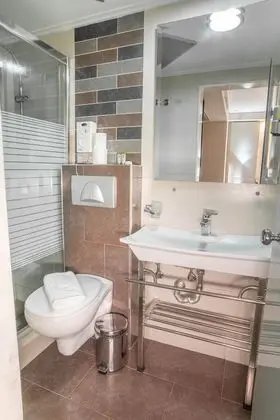 Standard Tek Büyük veya İki Ayrı Yataklı Oda
