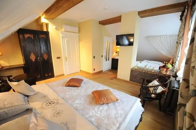 Luxury Süit, Jakuzi, Şehir Manzaralı
