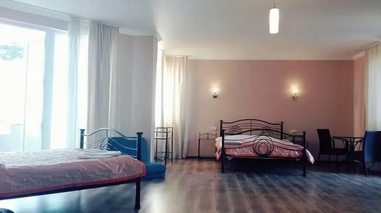 Family Oda, Kısmi Deniz Manzaralı