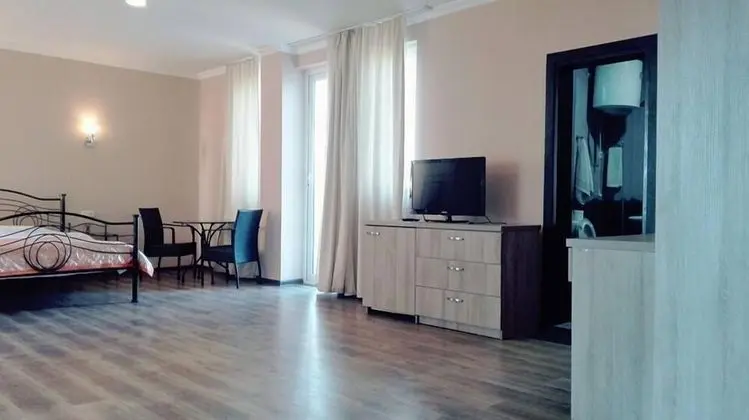 Family Oda, Kısmi Deniz Manzaralı