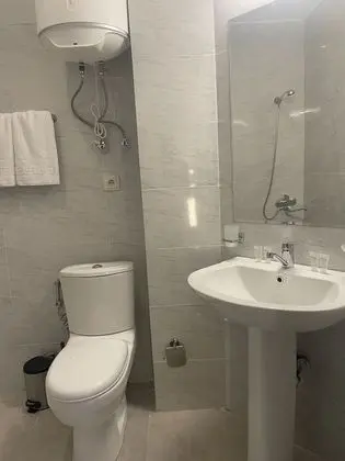 Standard Tek Büyük veya İki Ayrı Yataklı Oda, Kısmi Deniz Manzaralı