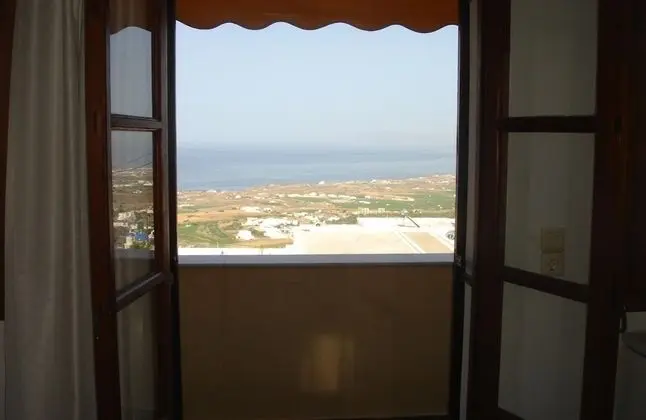 Economy Oda, Balkon