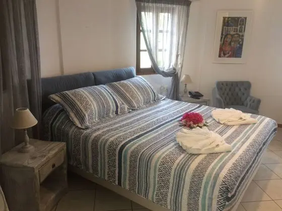 Tek Büyük Yataklı Oda, 1 Çift Kişilik Yatak, Sigara İçilmez