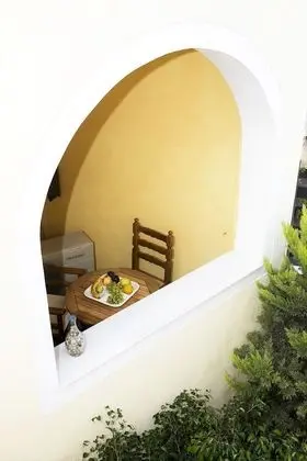 Üç Kişilik Oda, Balkon, Bahçe Manzaralı