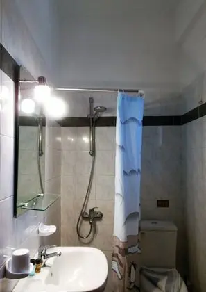 Üç Kişilik Oda, Balkon, Bahçe Manzaralı