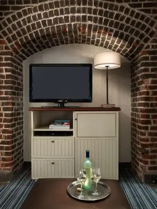 Oda, 2 Büyük (Queen) Boy Yatak (Interior)