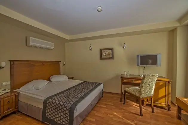 Deluxe Tek Büyük veya İki Ayrı Yataklı Oda, 1 Yatak Odası, Sigara İçilmez, Şehir Manzaralı