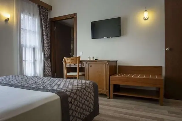 Deluxe Tek Büyük veya İki Ayrı Yataklı Oda, 1 Yatak Odası, Sigara İçilmez, Şehir Manzaralı