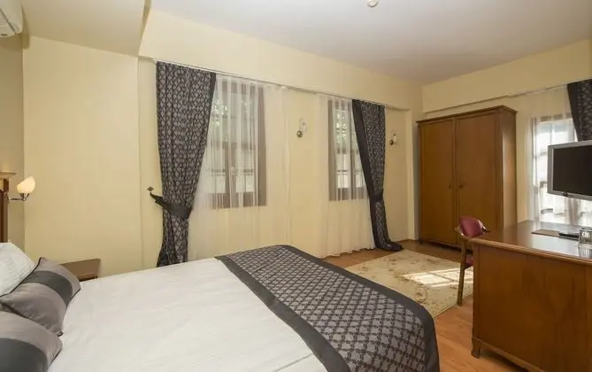 Deluxe Tek Büyük veya İki Ayrı Yataklı Oda, 1 Yatak Odası, Sigara İçilmez, Şehir Manzaralı