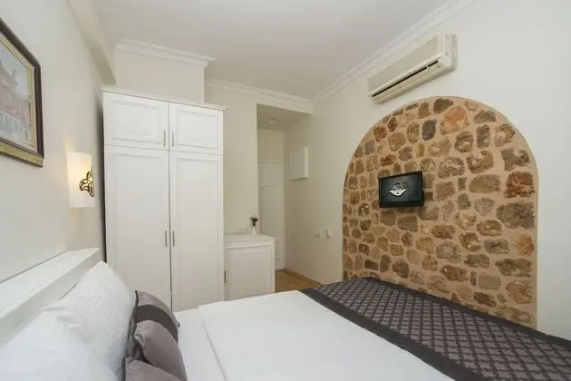 Standard Oda, Sigara İçilmez, Şehir Manzaralı