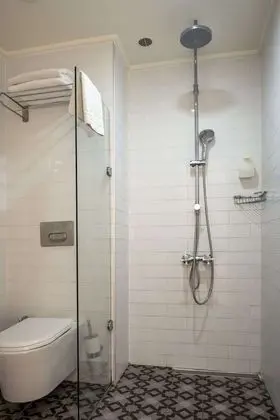 Standard Oda, Sigara İçilmez, Şehir Manzaralı