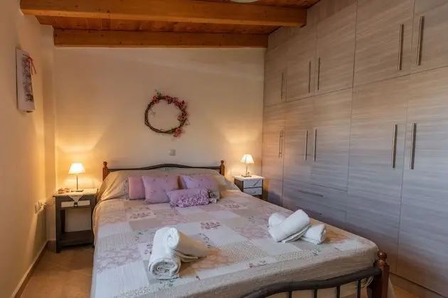Chrysianna Seaview Apartment