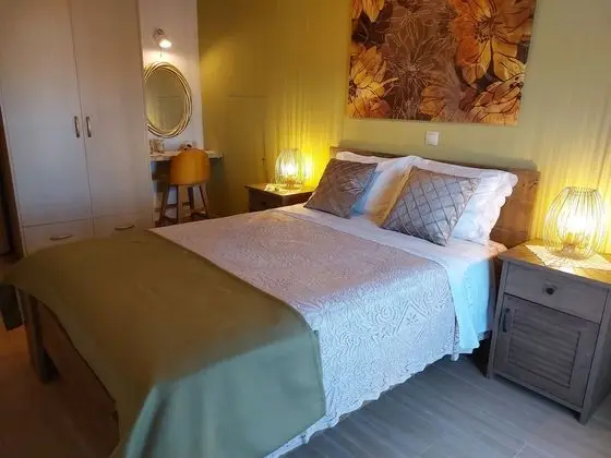 Zoi Luxurious Retreat