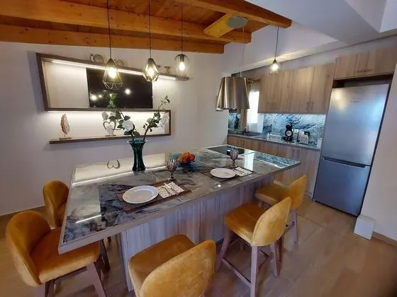 Zoi Luxurious Retreat