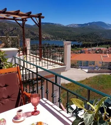 Zoi Luxurious Retreat