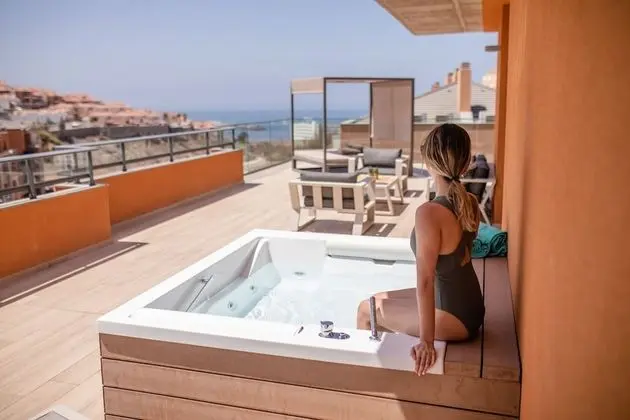 Premium Çatı Katı Süiti (Penthouse), 3 Yatak Odası, Sıcak Su Küveti