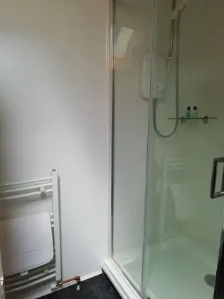 Deluxe Tek Büyük Yataklı Oda, Banyolu/Duşlu