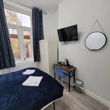 Comfort Tek Büyük Yataklı Oda