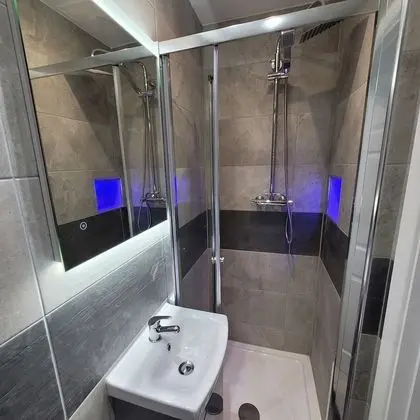 Comfort Tek Büyük Yataklı Oda