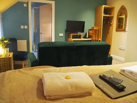 Tek Büyük veya İki Ayrı Yataklı Oda (Select Room)