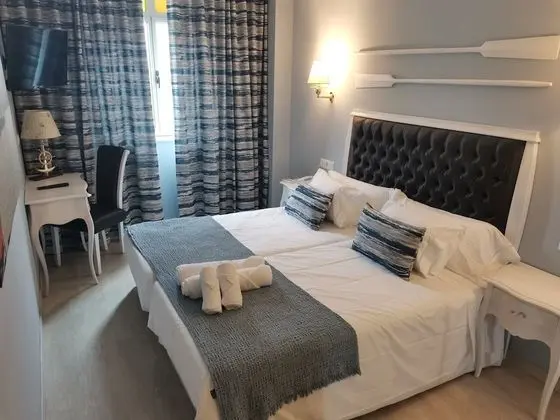Tek Büyük veya İki Ayrı Yataklı Oda