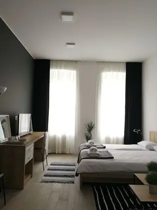 Tek Büyük veya İki Ayrı Yataklı Oda (3)