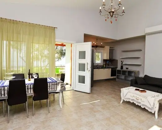 Villa, Deniz Manzaralı