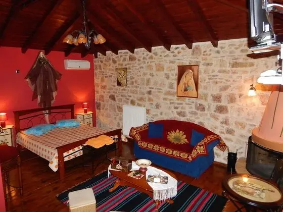 Superior Oda, Şömine