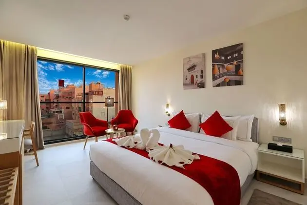 Deluxe Oda, Sigara İçilmez, Şehir Manzaralı