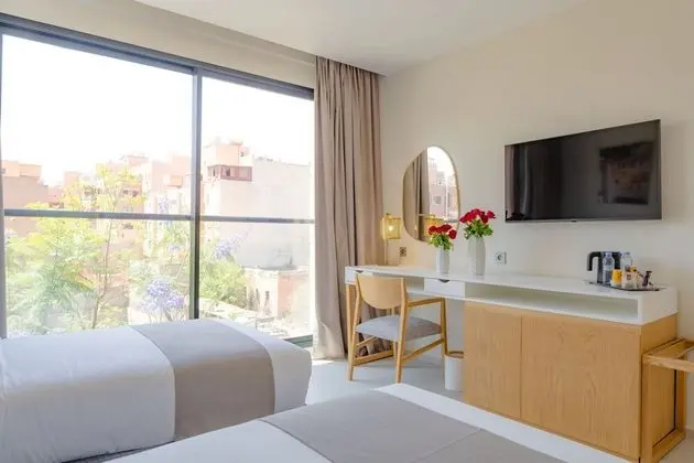 Deluxe Oda, Sigara İçilmez, Şehir Manzaralı