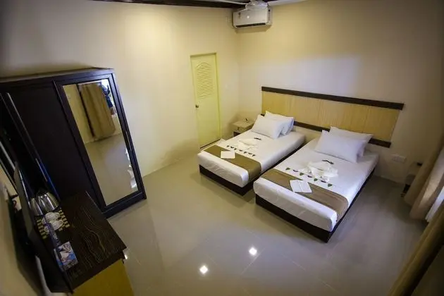 Deluxe Tek Büyük veya İki Ayrı Yataklı Oda, Balkon, Bahçe Manzaralı