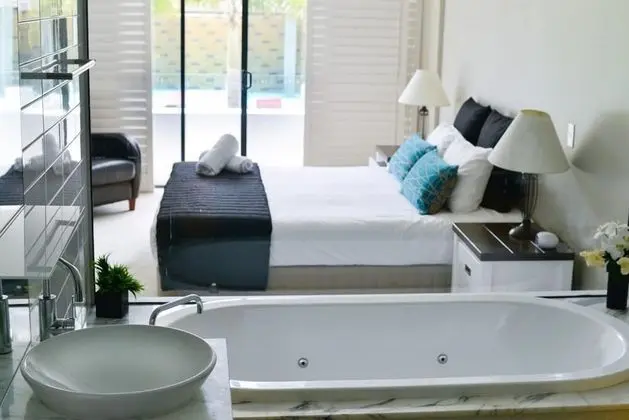 Apart Daire, 2 Yatak Odası, Havuz Manzaralı