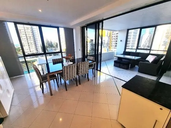 Apart Daire, 3 Yatak Odası, Havuz Manzaralı