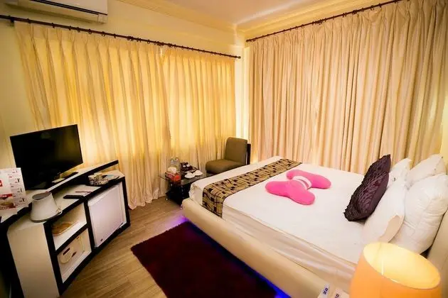 Deluxe Oda (Deluxe King Room)