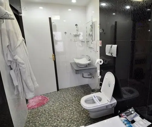 Deluxe Oda (Deluxe King Room)