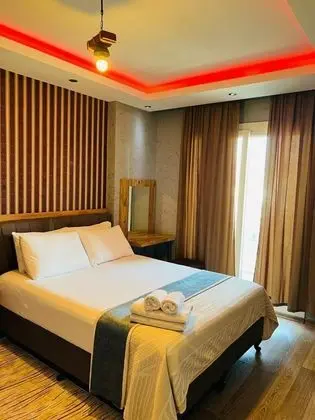Daire-Tek Yatak Odalı, Şehir veya Dağ Manzaralı, Balkonlu