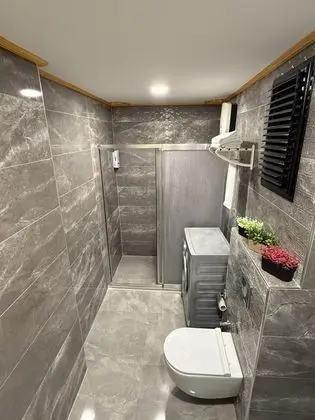 Daire-Tek Yatak Odalı, Şehir veya Dağ Manzaralı, Balkonlu