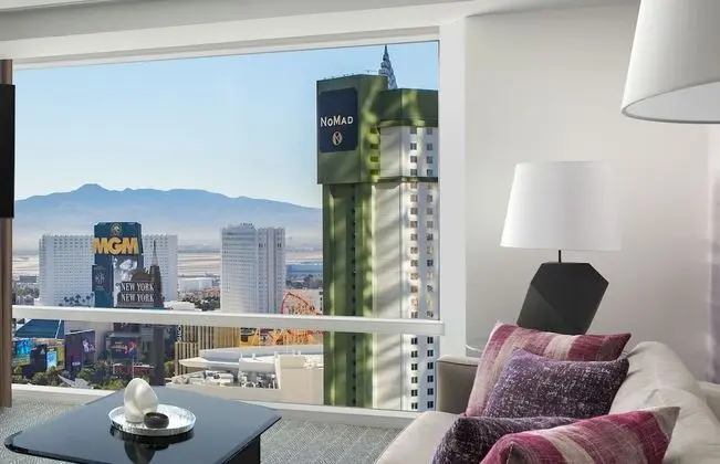 Corner Suite Strip View