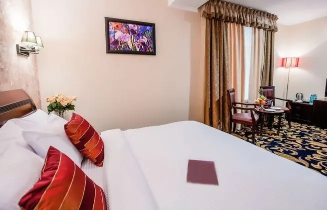 Deluxe Tek Büyük veya İki Ayrı Yataklı Oda