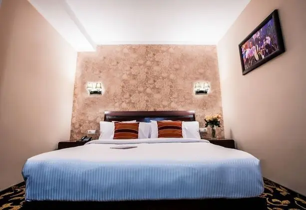 Deluxe Tek Büyük veya İki Ayrı Yataklı Oda