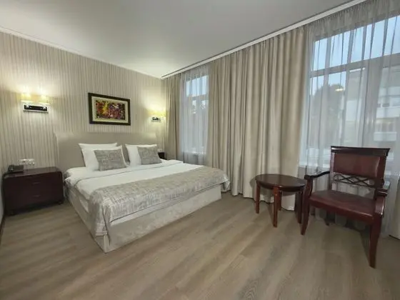 Deluxe Tek Büyük veya İki Ayrı Yataklı Oda