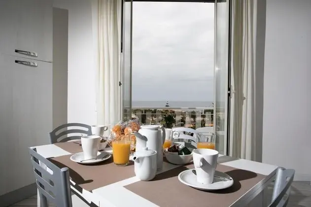 Apart Daire, 2 Yatak Odası, Balkon, Deniz Manzaralı
