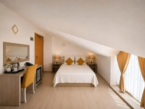 Penthouse, Dağ Manzaralı