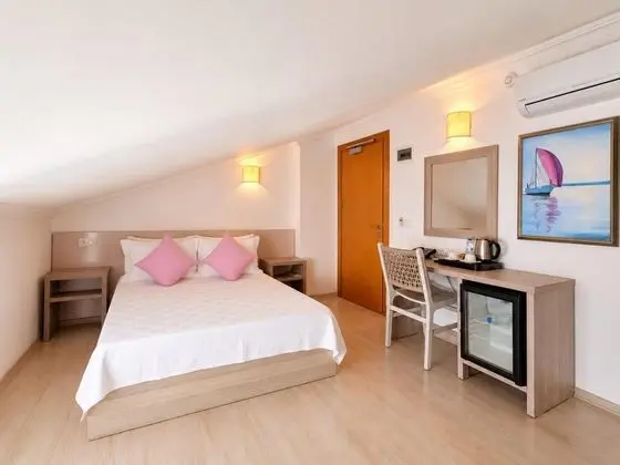 Penthouse, Deniz Manzaralı